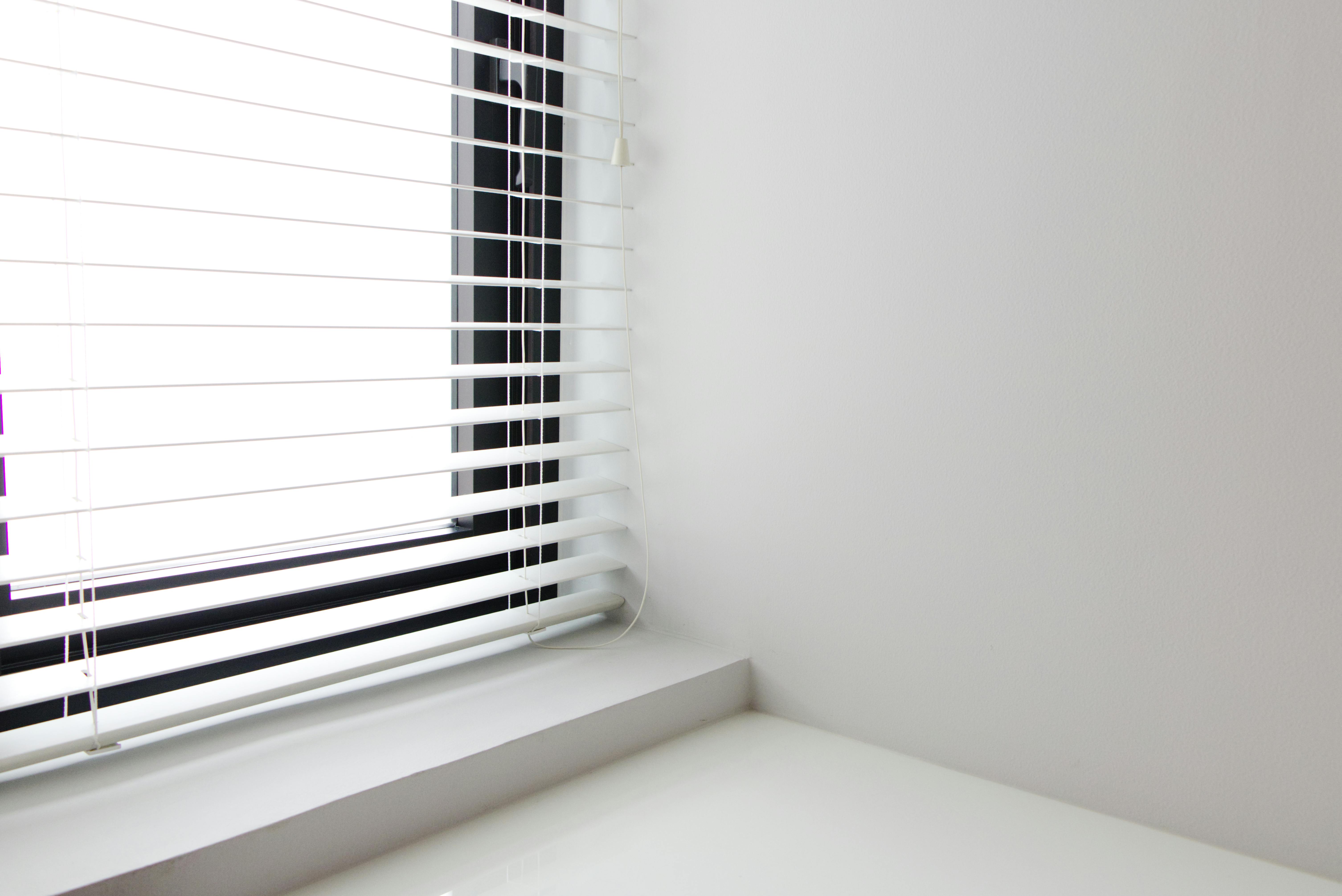 commercial venetian blinds